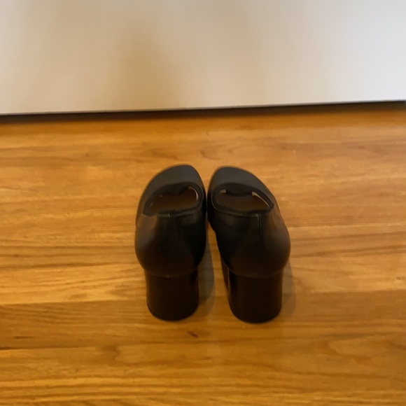 Taryn Rose Wedge Shoes - Like new. - Picture 3 of 6